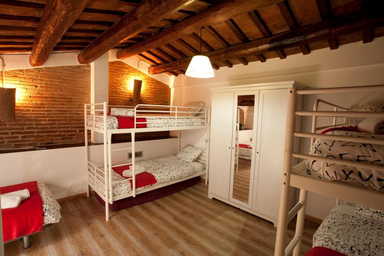 Хостел Coroleu House Барселона Номер фото
