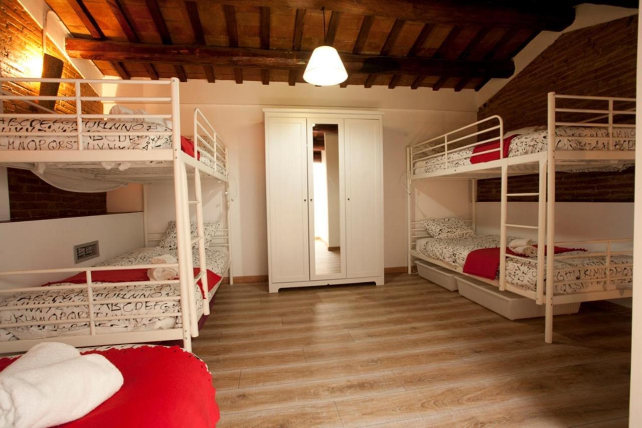 Хостел Coroleu House Барселона Номер фото